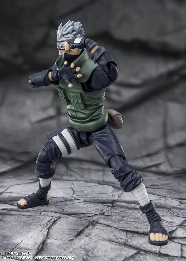Figuarts Naruto Shippuden Hatake Kakashi - O famoso herói do Sharingan - Figura móvel pintada em ABS e PVC de aproximadamente 160 mm