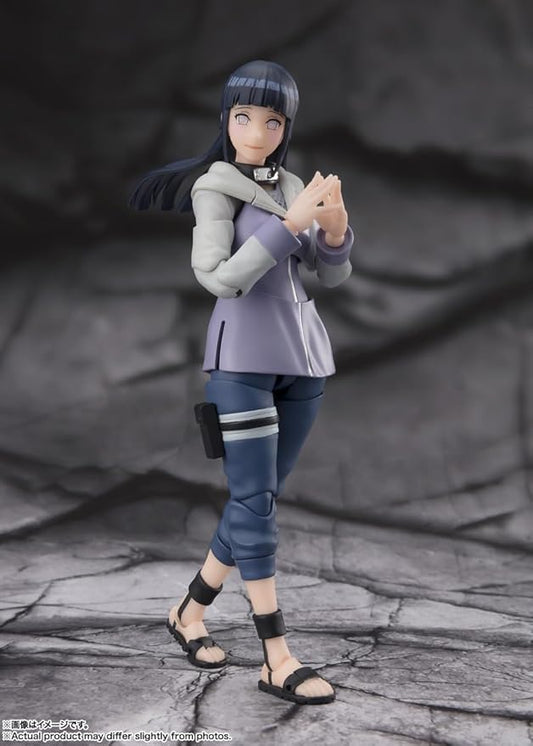 Figura móvel Figuarts Naruto Shippuden Hinata Hyuga - Noble White Eyes - aprox. 135 mm em PVC e ABS pintado 